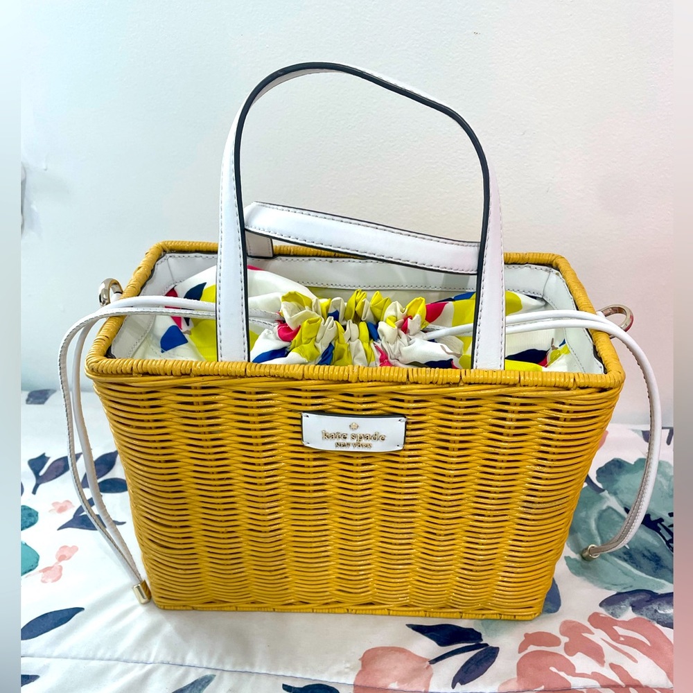 Kate Spade sam wicker lemon zest medium satchel. NWT